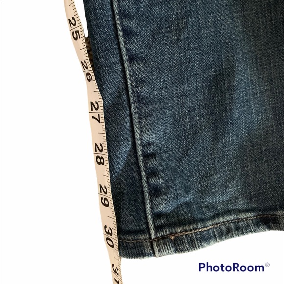 Women’s Levi jeans slimming slim jean size 31 - Picture 5 of 8